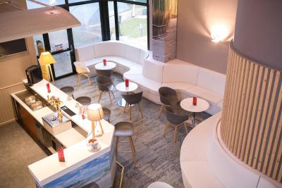 هتل ل سکستانت