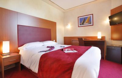 هتل ل سکستانت