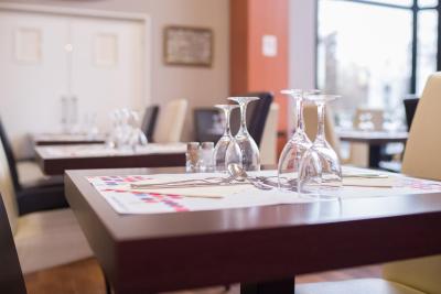 هتل ل سکستانت