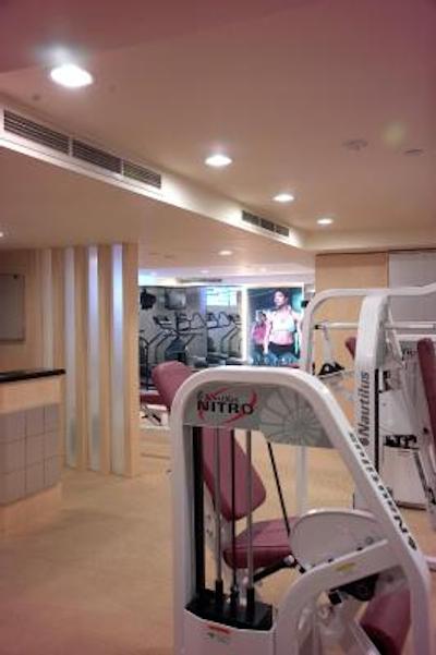 پنینسولا اکسلسیور هتل