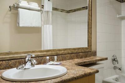 دز این ویکتریا وپتون