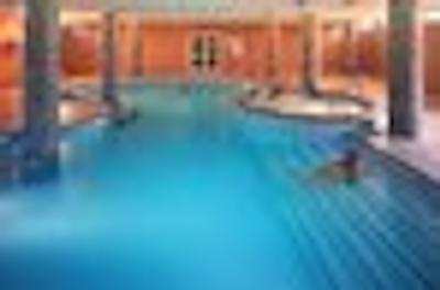 گولدن تاوروز اکواپارک ریزرت