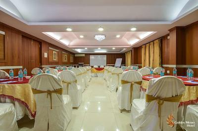 گولدن مترو هتل