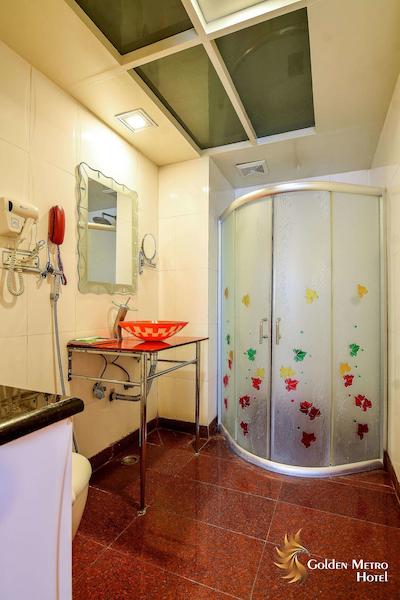 گولدن مترو هتل