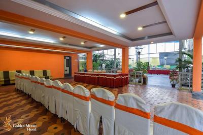 گولدن مترو هتل