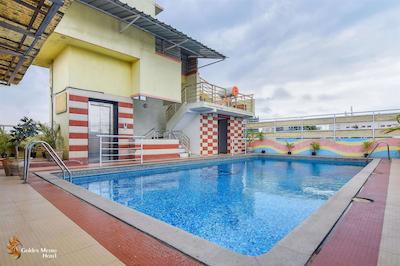 گولدن مترو هتل