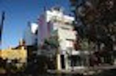 مدیگلیانی سویتز مندزا هتل