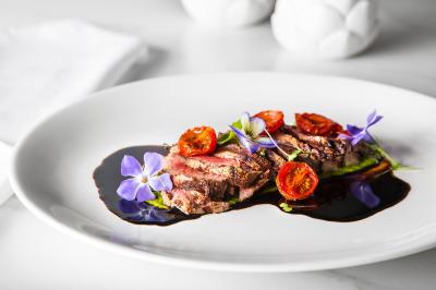 د آلفن بوتیک هتل