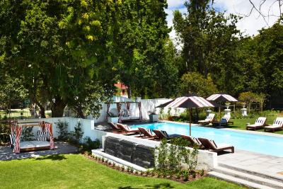 د آلفن بوتیک هتل