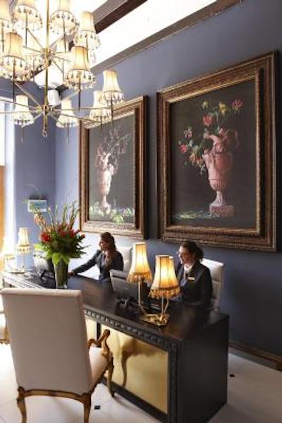 د آلفن بوتیک هتل