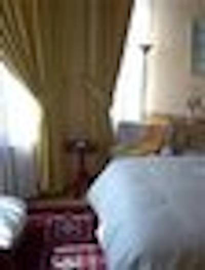 ربینسُن کروسُ این والپاریسُ هرتیتاج