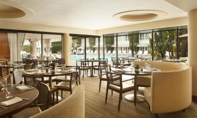 د بورلی هیلتون