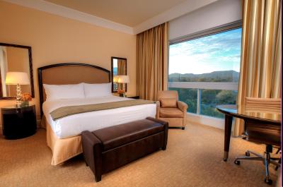 د بورلی هیلتون