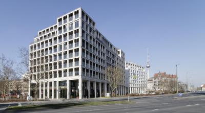 کسمو هتل برلین میت