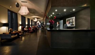 کسمو هتل برلین میت