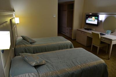 گرند بلیش هتل