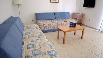 اکتی بیچ ویلیج ریزرت