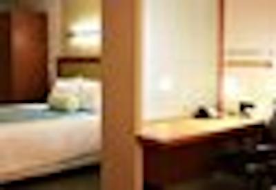 اسپرینگهیل سویتز لاز وگاز هندرسُن