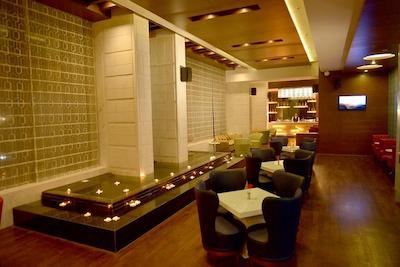 گولدن تولیپ لوکنو