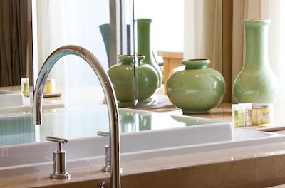 د وستین شنزهن نانشان