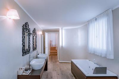 تونهوس 33 بوتیک هتل