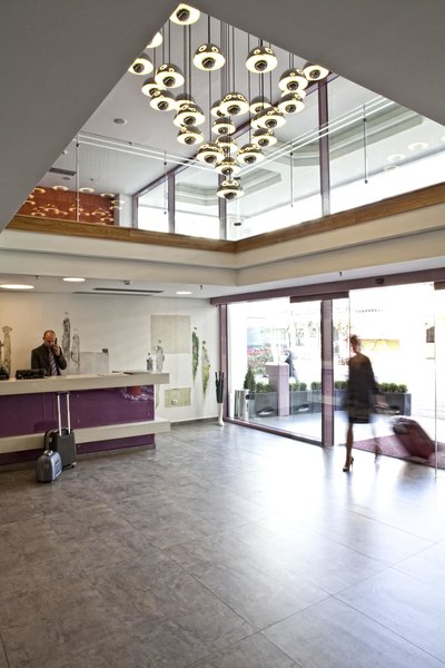 نووس سیتی هتل