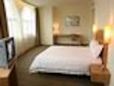 جینجیانگ این سلکت هویزهو وست لاک پدستریان استریت