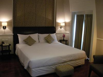 اوروم د ریور پلیس