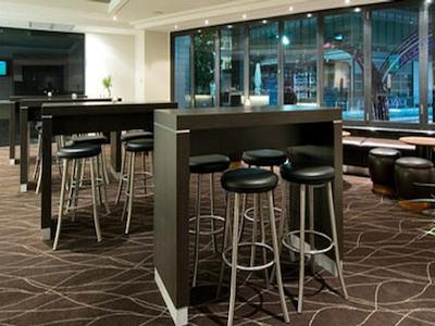 ریجز ورلد اسکوار