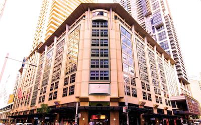 ریجز ورلد اسکوار