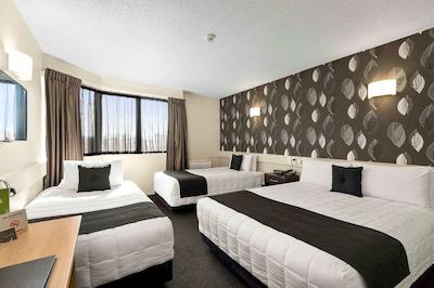 کوالیتی هتل المز