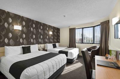 کوالیتی هتل المز