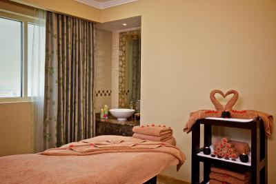 دوبل تری بای هیلتون راس الخیمه