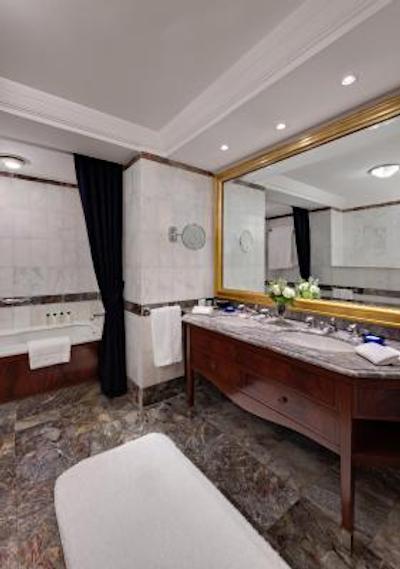 چراغان پالاس کمپینسکی استانبول