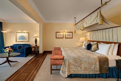 چراغان پالاس کمپینسکی استانبول