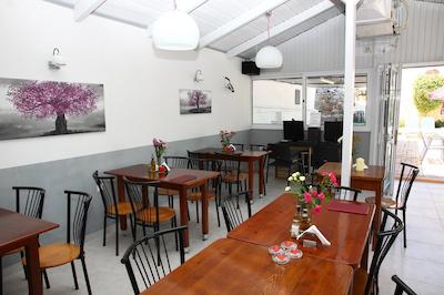 هاپی دز استودیز