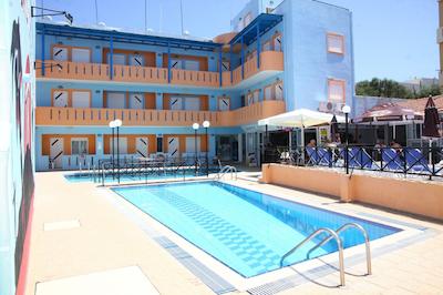 هاپی دز استودیز