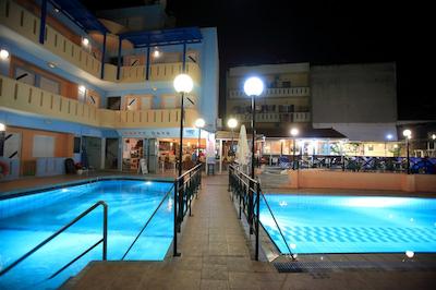 هاپی دز استودیز