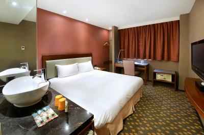 اُرانج-لینسن تیپی