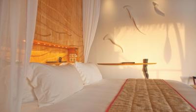 کنستانس موفوشی مالدیو