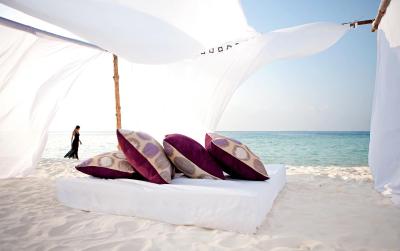 کنستانس موفوشی مالدیو