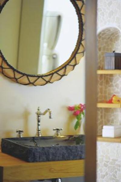 کنستانس موفوشی مالدیو