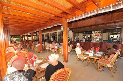 گولدن لیف ریزرت هتل اند اسپا