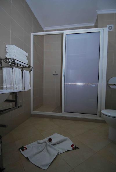 اپارت هتل فونتی بیچ