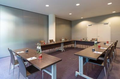 هتل برلین میت بای ملیا