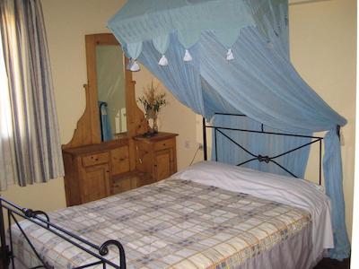 کرتان ویلیج هتل