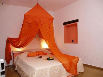 کرتان ویلیج هتل