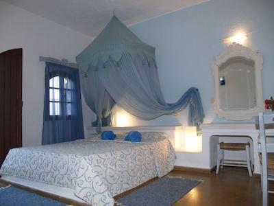 کرتان ویلیج هتل