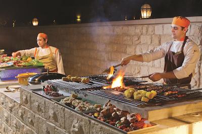 تریدرز هتل قریه ال بری