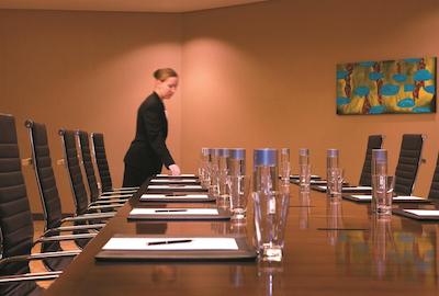 تریدرز هتل قریه ال بری